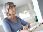 https://www.lemediasocial-emploi.fr/media/cache/resolve/articles_thumbnail/uploads/images/articles-small/5be86d3023d75_Assistante%20sociale%20protection%20enfance%20R.jpeg