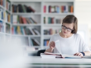https://www.lemediasocial-emploi.fr/media/cache/resolve/articles_thumbnail/uploads/images/articles-small/5beecfe875da7_Actu%20r%C3%A9forme%20DEASS.jpeg