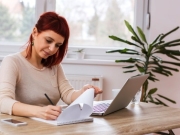 https://www.lemediasocial-emploi.fr/media/cache/resolve/articles_thumbnail/uploads/images/articles-small/5bf2fc21929b3_FC_Travail%20social%20en%20lib%C3%A9ral_AS.jpg