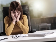 https://www.lemediasocial-emploi.fr/media/cache/resolve/articles_thumbnail/uploads/images/articles-small/5cd05be47a607_Conseils_Faire%20face%20au%20burn-out.jpeg