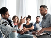 https://www.lemediasocial-emploi.fr/media/cache/resolve/articles_thumbnail/uploads/images/articles-small/5cd415e35cbb1_M%C3%A9tier_Moniteur-%C3%A9ducateur.jpeg