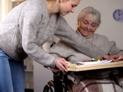 https://www.lemediasocial-emploi.fr/media/cache/resolve/articles_thumbnail/uploads/images/articles-small/5ee7d8132596b_Conseils_Aide%20%C3%A0%20dom%20%C3%A9tudiants%20v2.jpeg