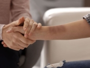 https://www.lemediasocial-emploi.fr/media/cache/resolve/articles_thumbnail/uploads/images/articles-small/5fa445360fcd2_Actu_ES%20coordo%20violences%20femmes.jpeg