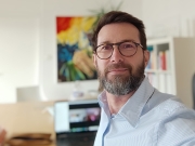 https://www.lemediasocial-emploi.fr/media/cache/resolve/articles_thumbnail/uploads/images/articles-small/63b70fcc739ae_pohoto%20clem.jpg
