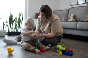 Enfance : le diplôme d'État d'assistant familial rénové en 2026_thumb