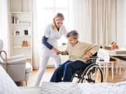 Image de l'article Une démarche pour prévenir les TMS en Ehpad ou à domicile